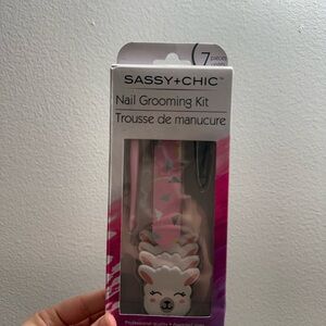 Sassy+Chic Pink Nail Grooming Kit